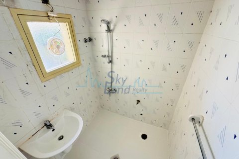 Villa de 4 dormitorios  No. 118032 10