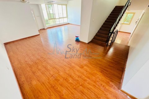 Villa de 4 dormitorios  No. 118032 6