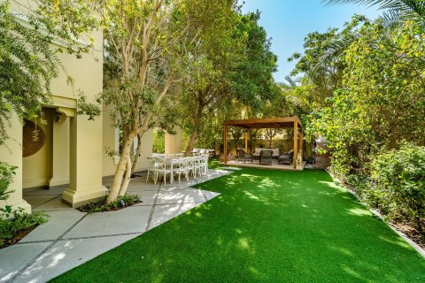 Вилла с 5 спальнями в Discovery Gardens, ОАЭ №147157 22