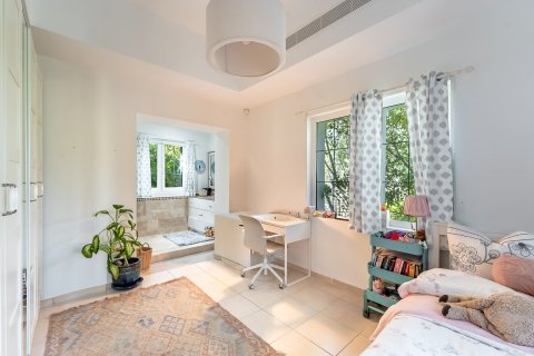 Вилла с 5 спальнями в Discovery Gardens, ОАЭ №147157 16