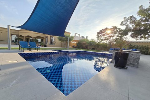 Villa de 3 dormitorios  No. 124401 2