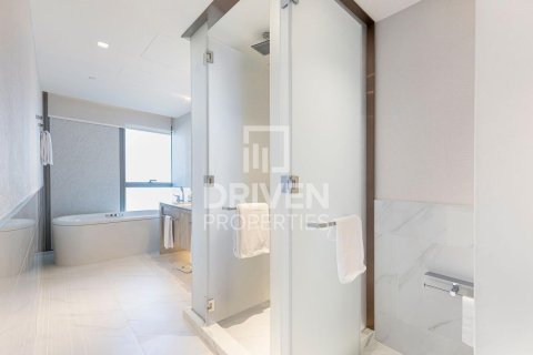 Appartement de 2 chambres à Address Harbour Point, UAE No. 207216 10