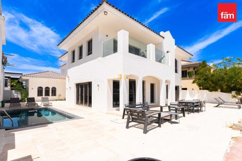 Villa de 4 dormitorios en Palm Jumeirah, UAE No. 166025 6