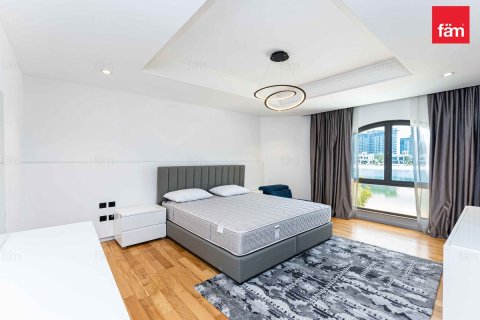 Villa de 4 dormitorios en Palm Jumeirah, UAE No. 166025 7