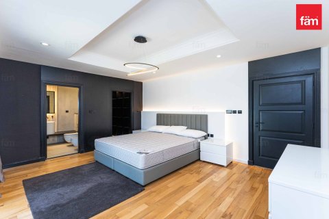 Villa de 4 dormitorios en Palm Jumeirah, UAE No. 166025 15