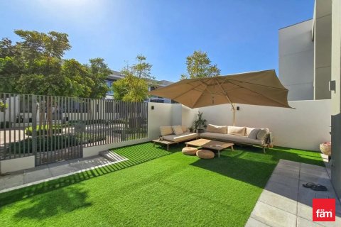3 bedrooms Townhouse in Dubai, UAE No. 143479 13