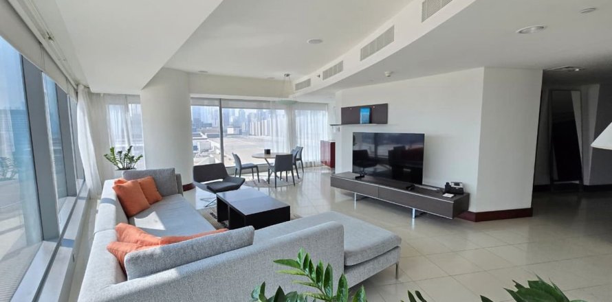 2 bedrooms Apartment in Dubai, UAE No. 143483