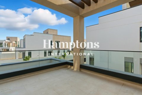 Villa de 4 dormitorios  No. 131818 15