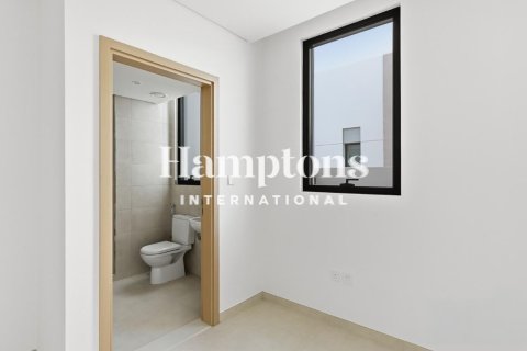 Villa de 4 dormitorios  No. 131818 3