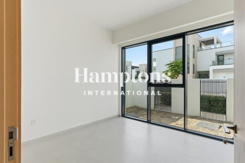 Villa de 4 dormitorios  No. 131818 8