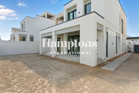 Villa de 4 dormitorios  No. 131818 23