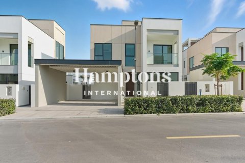 Villa de 4 dormitorios  No. 131818 25