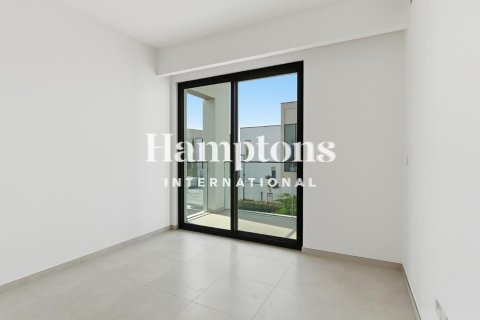 Villa de 4 dormitorios  No. 131818 4