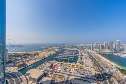 Appartement de 3 chambres à Emirates Crown, UAE No. 160109 13