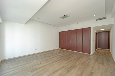 Appartement de 3 chambres à Emirates Crown, UAE No. 160109 5
