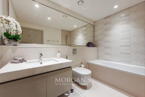 Квартира с 2 спальнями в EMAAR Beachfront, ОАЭ №36109 27
