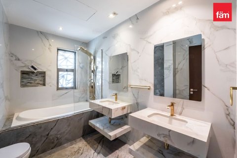 Вилла с 3 спальнями в Рим, ОАЭ №140486 21