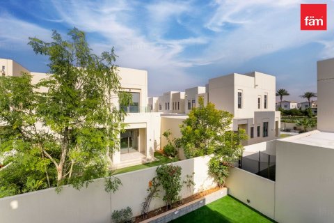 Вилла с 3 спальнями в Рим, ОАЭ №140486