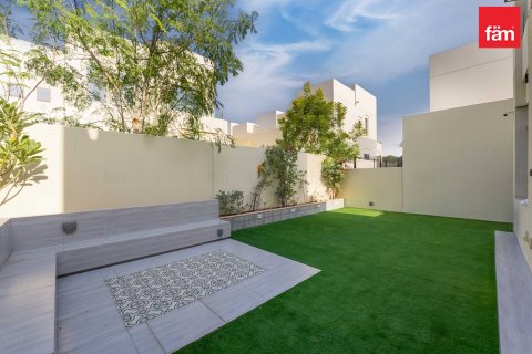 Вилла с 3 спальнями в Рим, ОАЭ №140486 16