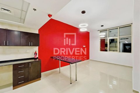 1 bedroom Apartment in Dubai Sports City, UAE No. 200504