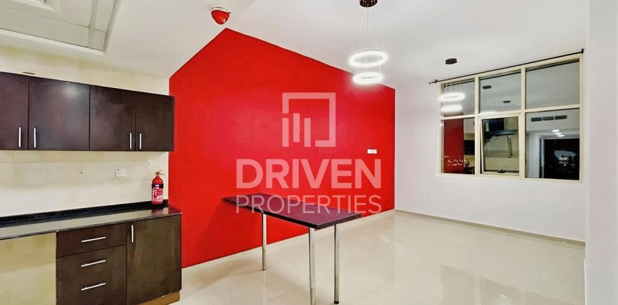 1 bedroom Apartment in Dubai Sports City, UAE No. 200504