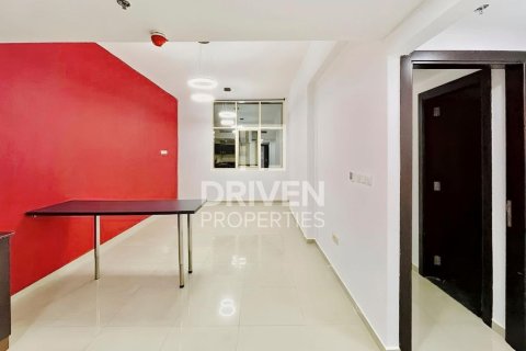 1 bedroom Apartment in Dubai Sports City, UAE No. 200504 4