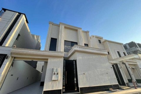 Вилла с 4 спальнями в Эр-Рияд, Саудовская Аравия №99685 1