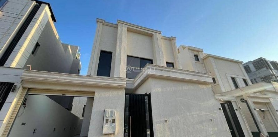 Villa de 4 dormitorios en Riyadh, Saudi Arabia No. 99685