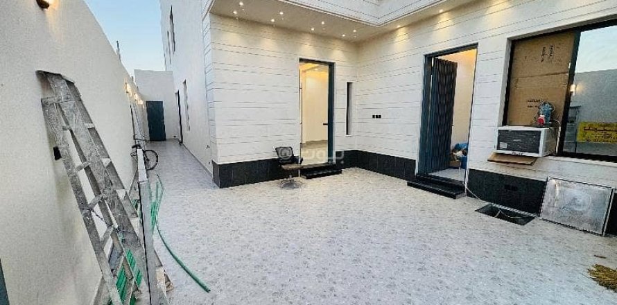 Apartment de 4 dormitorios en Riyadh, Saudi Arabia No. 99691