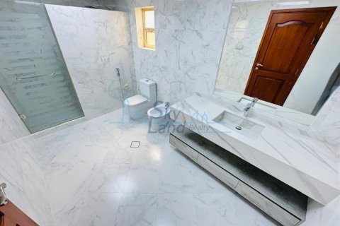 5 غرفة نوم  فيلا  رقم 125079 23