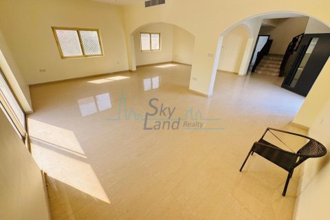 5 غرفة نوم  فيلا  رقم 125079 9