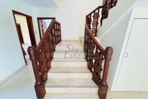 5 غرفة نوم  فيلا  رقم 125079 17