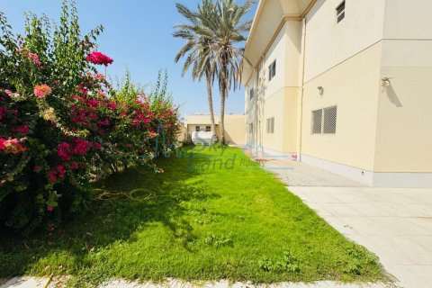 5 غرفة نوم  فيلا  رقم 125079 4