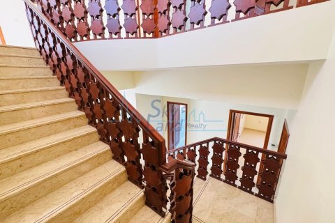 5 غرفة نوم  فيلا  رقم 125079 16