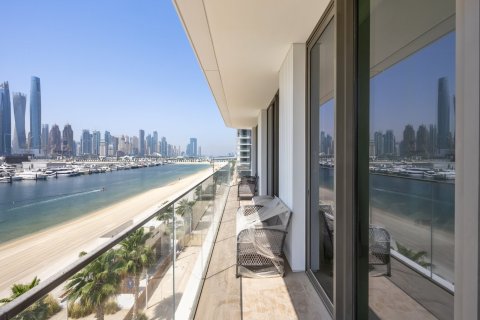 Квартира с 2 спальнями в EMAAR Beachfront, ОАЭ №147334 21
