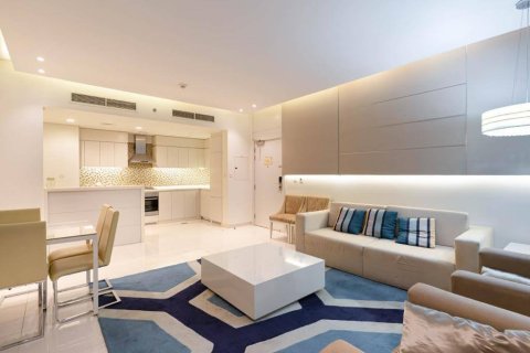 Apartment de 2 dormitorios en Dubai, UAE No. 97476 8