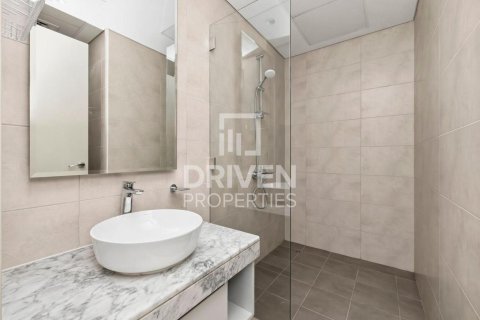 2 bedrooms Apartment in Aykon City, UAE No. 192274 17