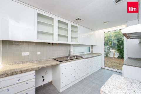 3 bedrooms Townhouse No. 131146 8