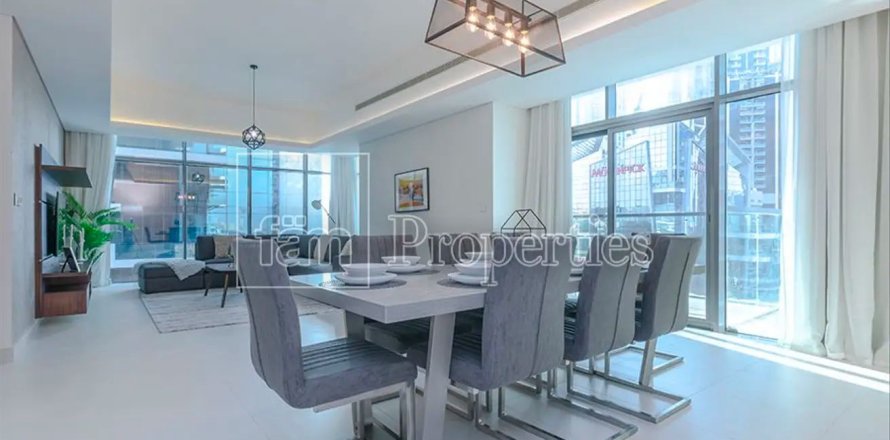 3 bedrooms Apartment in Downtown Dubai (Downtown Burj Dubai), UAE No. 161763