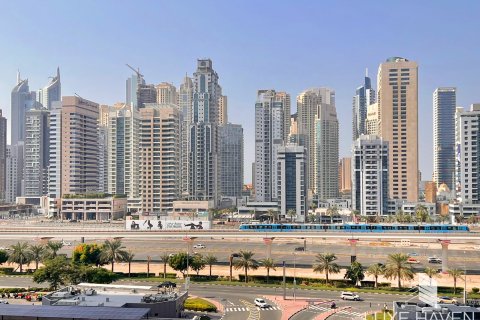 Apartment de 1 dormitorio en Lake Elucio, UAE No. 171404