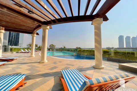 Apartment de 1 dormitorio en Lake Elucio, UAE No. 171404 10