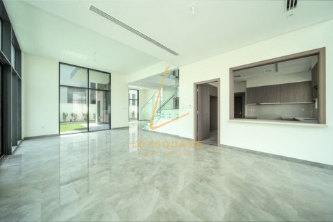 Villa de 4 dormitorios en Murooj Al Furjan, UAE No. 171389 4