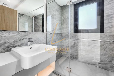 Villa de 4 dormitorios en Murooj Al Furjan, UAE No. 171389 15
