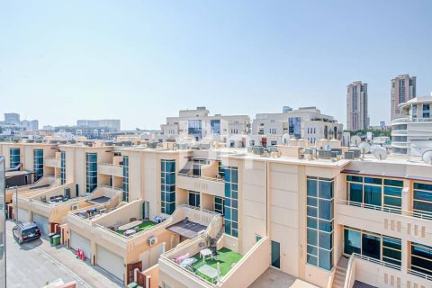 48m² Apartment in Jumeirah Village Circle, UAE No. 172034 12