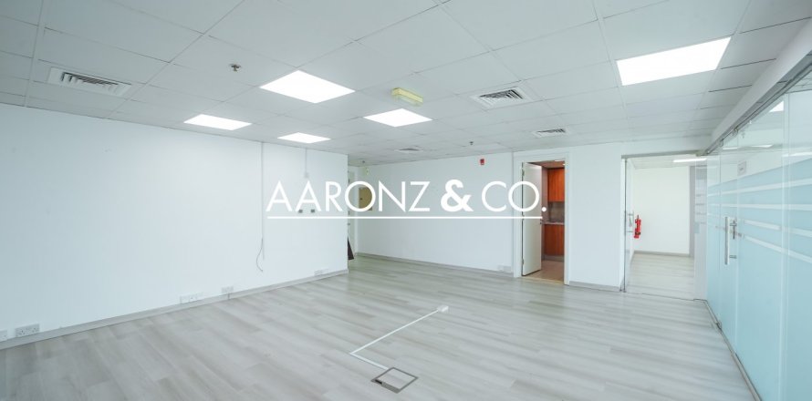 Office de 123m² en Jumeirah Lake Towers, UAE No. 143049