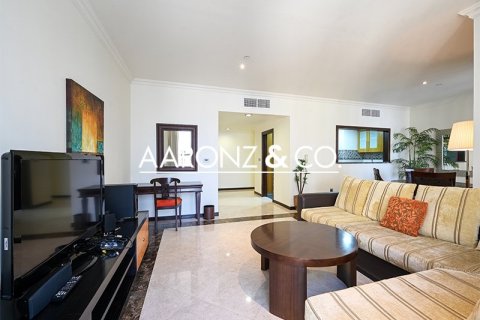 Apartment de 4 dormitorios en Jumeirah Beach Residence, UAE No. 143045