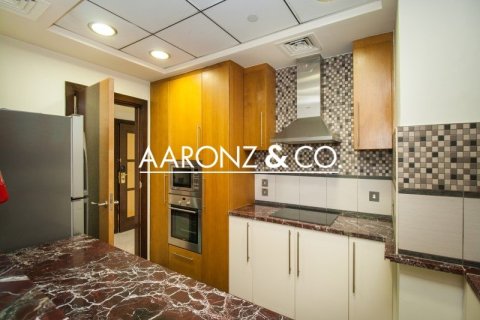 Apartment de 2 dormitorios en Jumeirah Beach Residence, UAE No. 143044 11