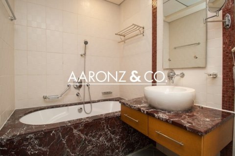 Apartment de 2 dormitorios en Jumeirah Beach Residence, UAE No. 143044 12