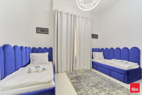 Квартира с 2 спальнями в Dubai Sports City, ОАЭ №141202 13