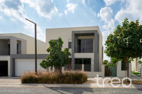 Villa de 4 dormitorios en Dubai Hills Estate, UAE No. 173873